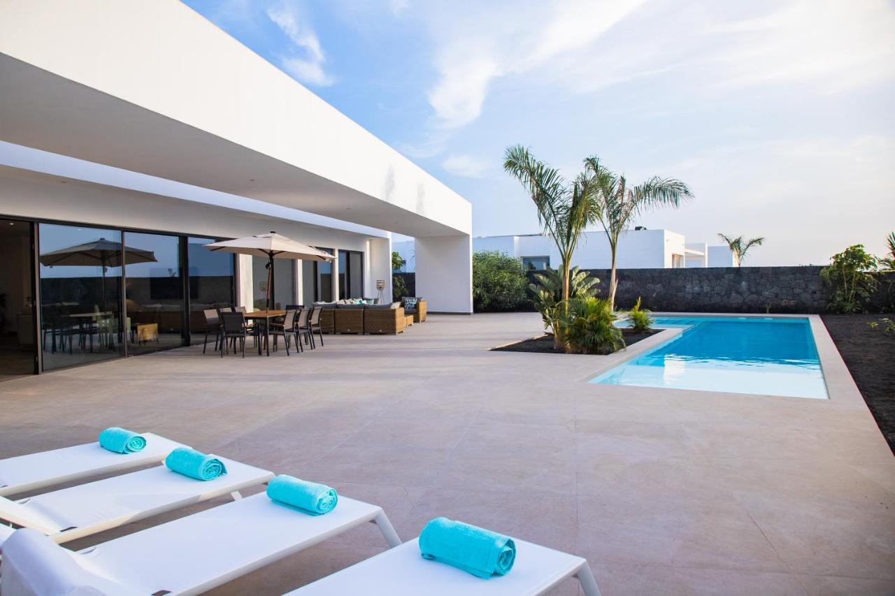Villa Macan Teguise  Luaran gambar