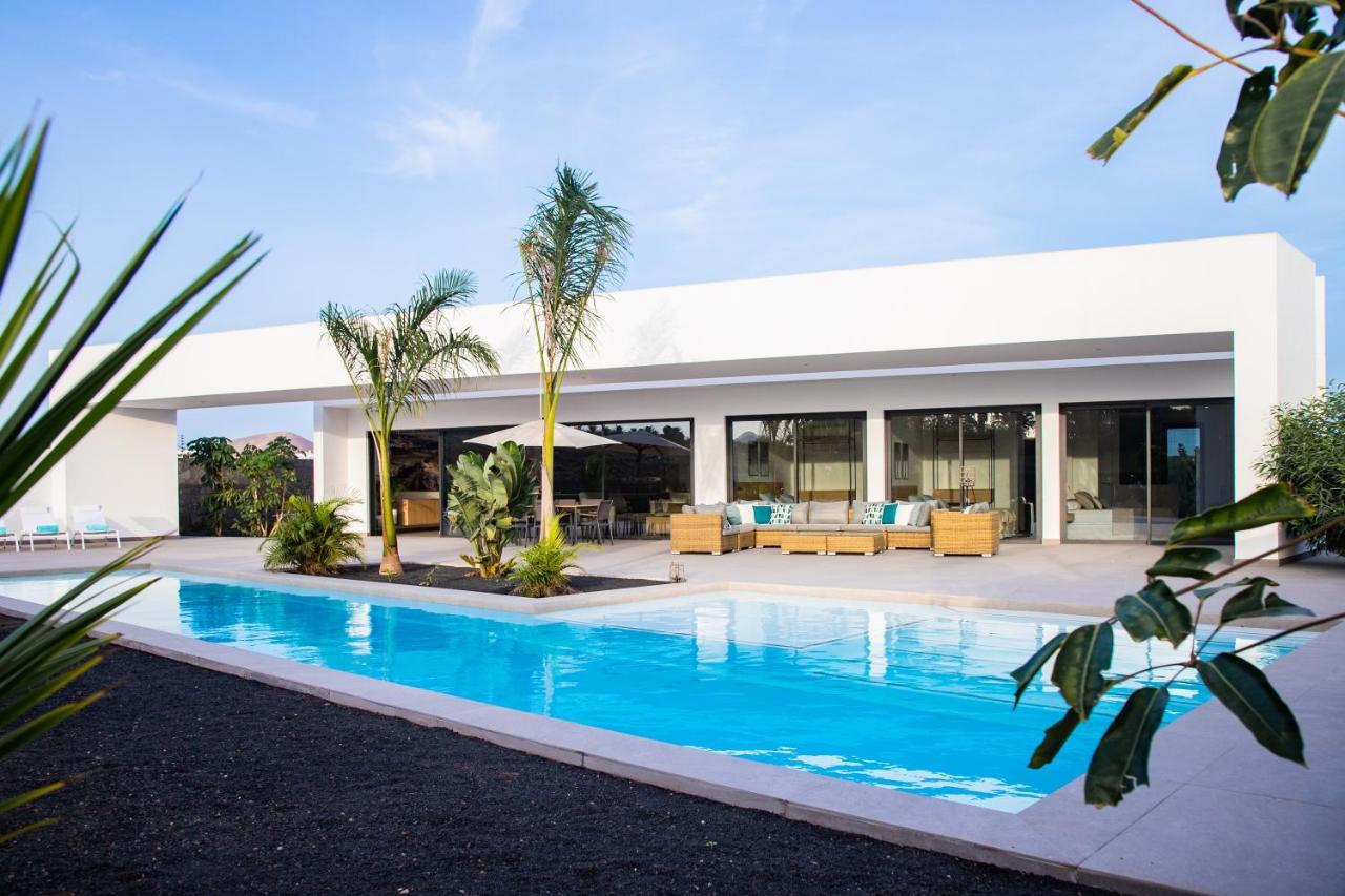 Villa Macan Teguise  Luaran gambar