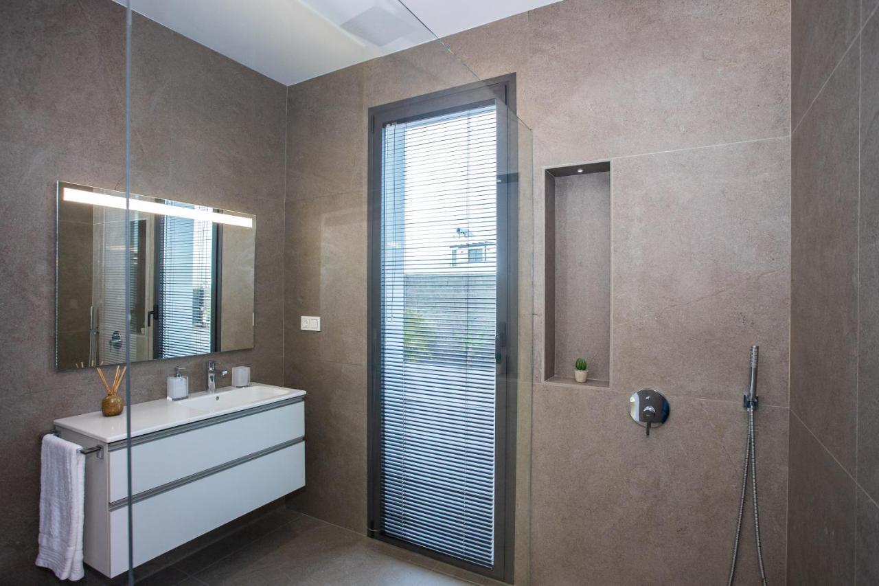 Villa Macan Teguise  Luaran gambar